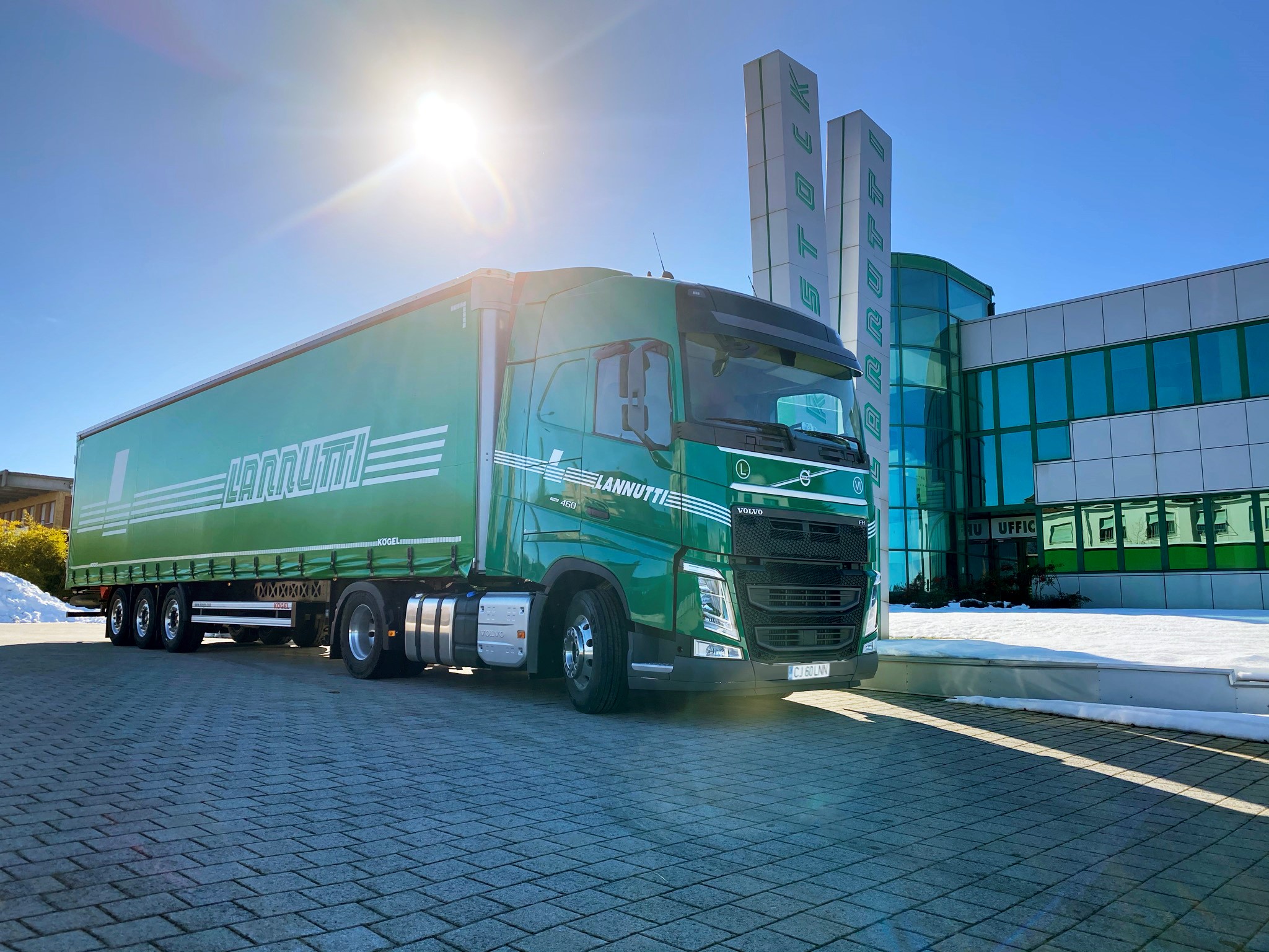 Lannutti Group, talijanska tvrtka za transport i logistiku, naručila je 1.000 novih kamiona Volvo FH s najnovijom tehnologijom uštede goriva I-Save.