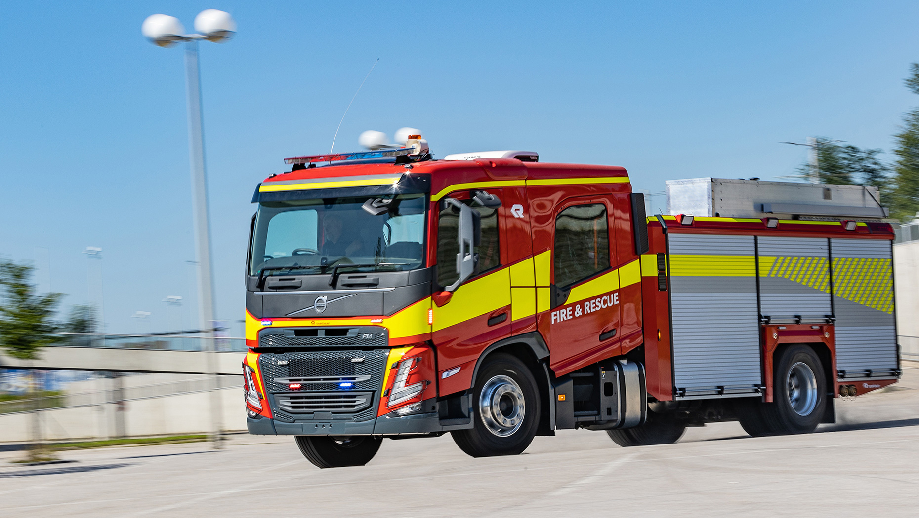 Nova dupla kabina Volvo Trucks dizajnirana je za globalno tržište u suradnji s tvrtkama poput Rosenbauera